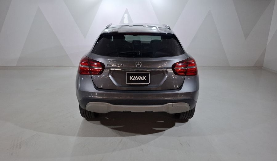 Mercedes Benz Clase Gla 1.6 GLA 200 DCT Suv 2019
