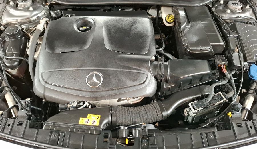 Mercedes Benz Clase Gla 1.6 GLA 200 DCT Suv 2019