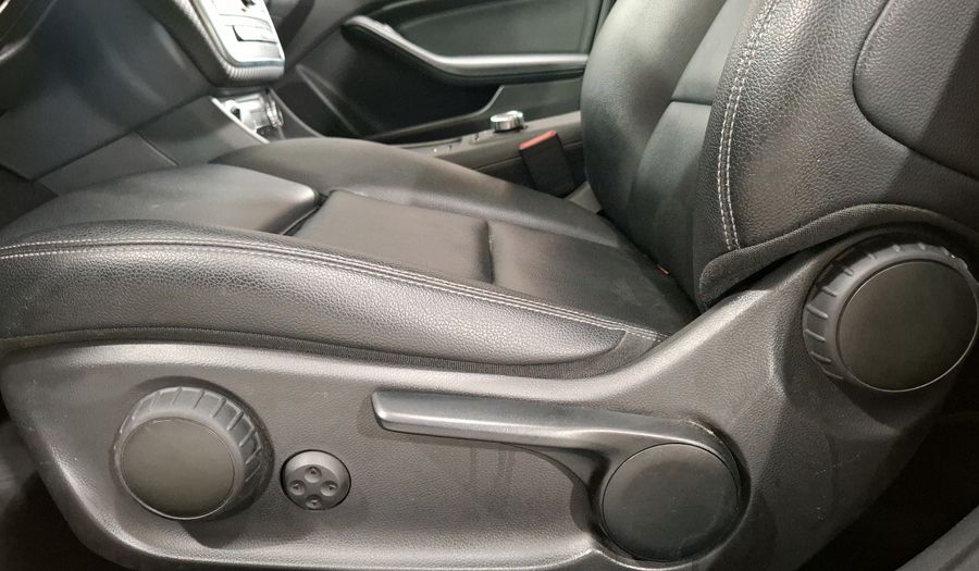Mercedes Benz Clase Gla 1.6 GLA 200 DCT Suv 2019