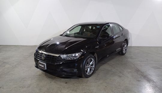 Volkswagen • Jetta