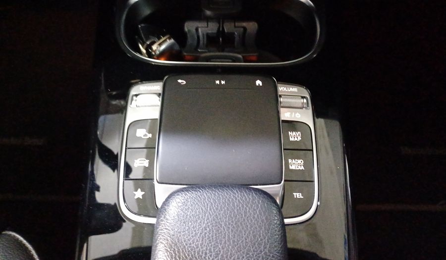 Mercedes Benz Clase A 1.3 200 PROGRESSIVE DCT Hatchback 2020