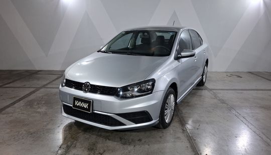 Volkswagen • Vento
