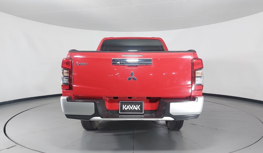 Mitsubishi L200 2.4 GLX GASOLINA Pickup 2021