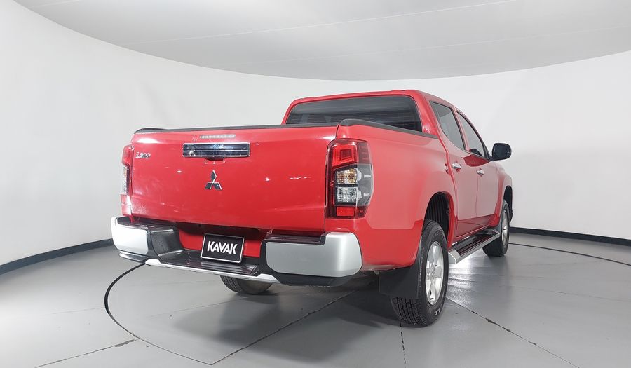 Mitsubishi L200 2.4 GLX GASOLINA Pickup 2021
