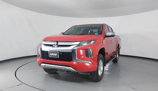 Mitsubishi • L200