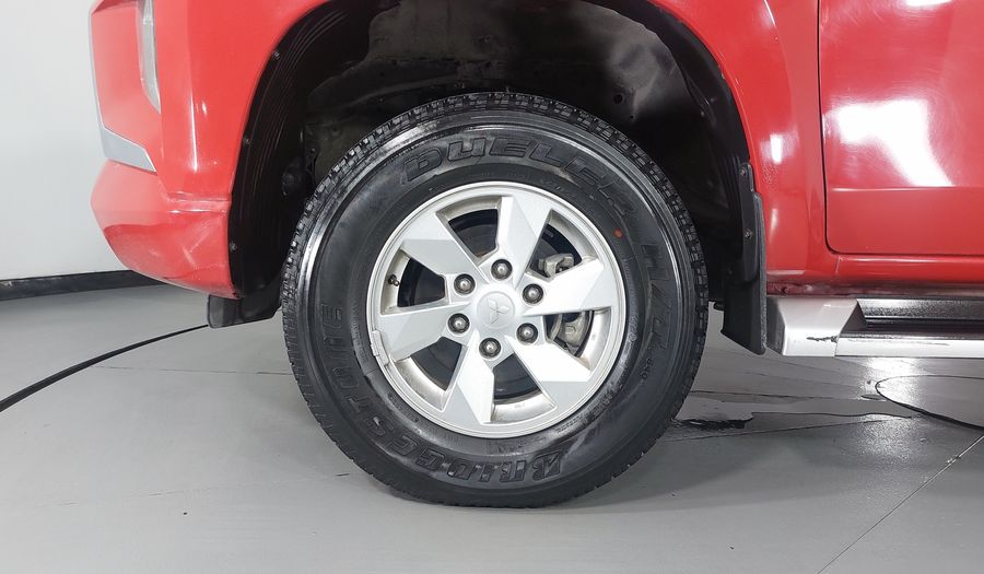 Mitsubishi L200 2.4 GLX GASOLINA Pickup 2021