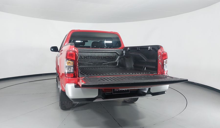 Mitsubishi L200 2.4 GLX GASOLINA Pickup 2021