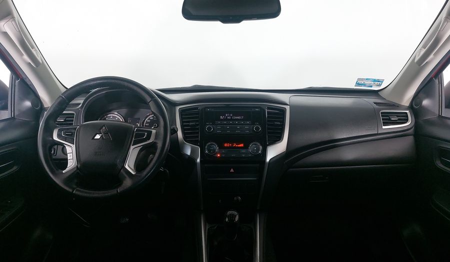 Mitsubishi L200 2.4 GLX GASOLINA Pickup 2021