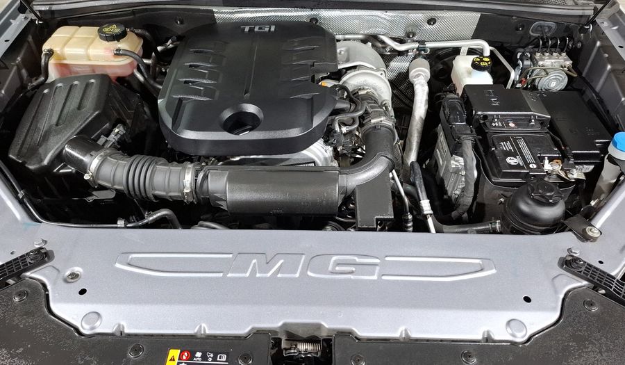Mg Rx8 2.0 ELEGANCE AUTO 4WD Suv 2024