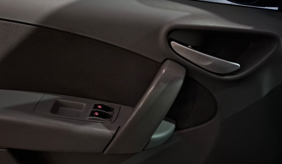 Fiat Palio 1.4 ATTRACTIVE Hatchback 2015