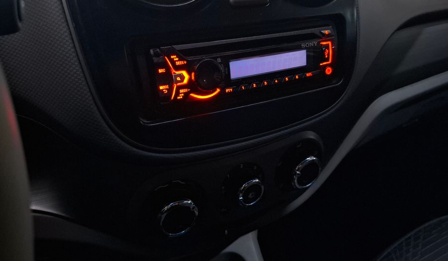 Fiat Palio 1.4 ATTRACTIVE Hatchback 2015