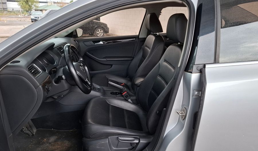 Volkswagen Vento 2.5 LUXURY TIPTRONIC Sedan 2015