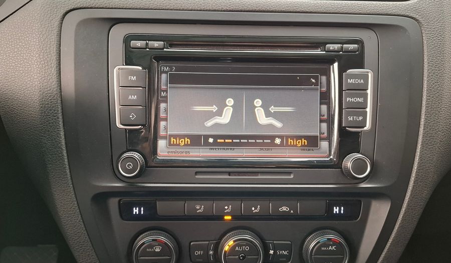 Volkswagen Vento 2.5 LUXURY TIPTRONIC Sedan 2015