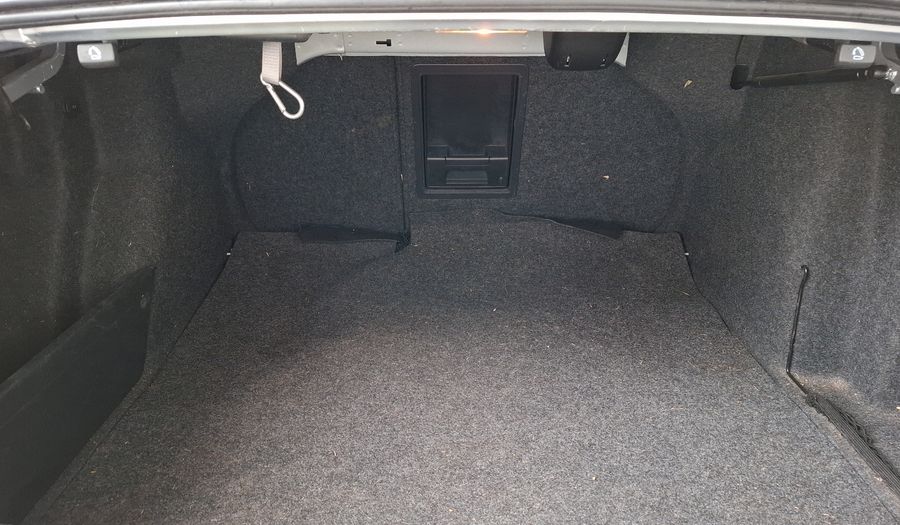 Volkswagen Vento 2.5 LUXURY TIPTRONIC Sedan 2015