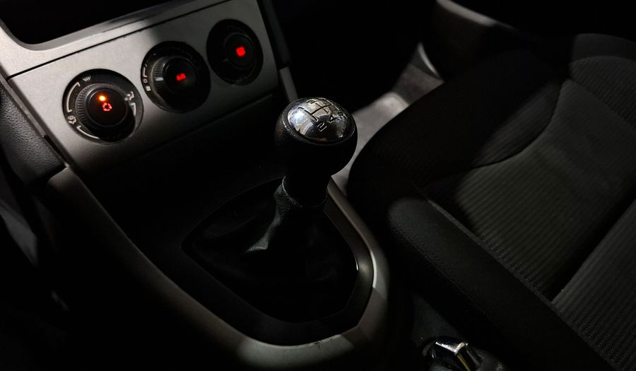 Peugeot 308 1.6 ACTIVE Hatchback 2014