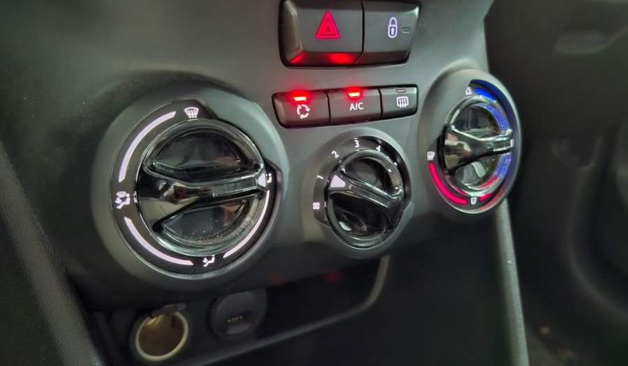 Peugeot 208 1.6 ACTIVE Hatchback 2020