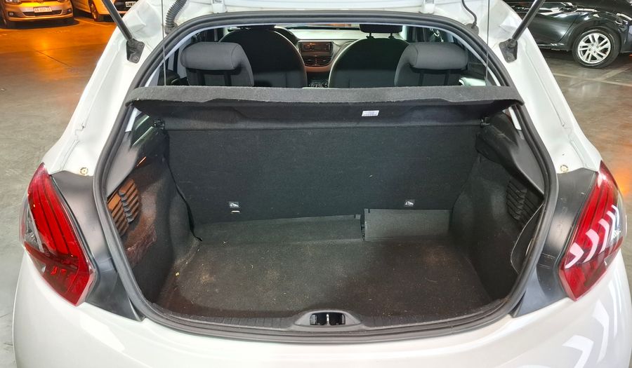 Peugeot 208 1.6 ACTIVE Hatchback 2020