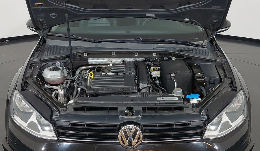 Volkswagen Golf TSI HIGHLINE TOTAL Hatchback 2017