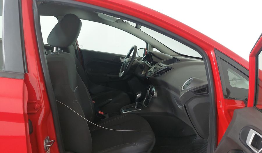 Ford Fiesta SEL HATCH Hatchback 2017
