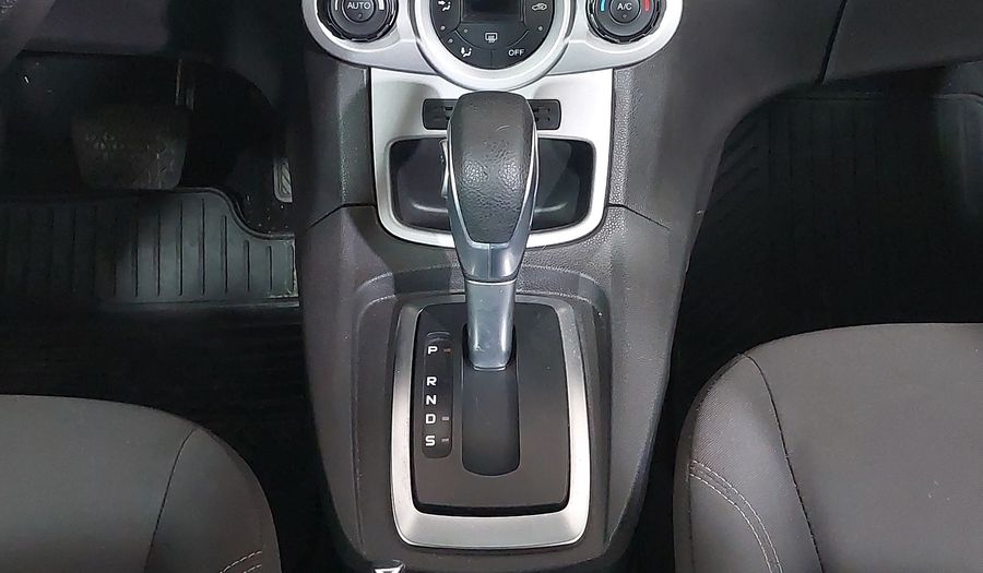Ford Fiesta SEL HATCH Hatchback 2017