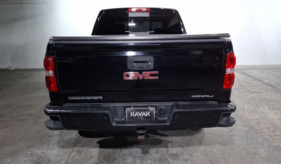 Gmc Sierra 6.2 DENALI E AT 4WD Pickup 2015