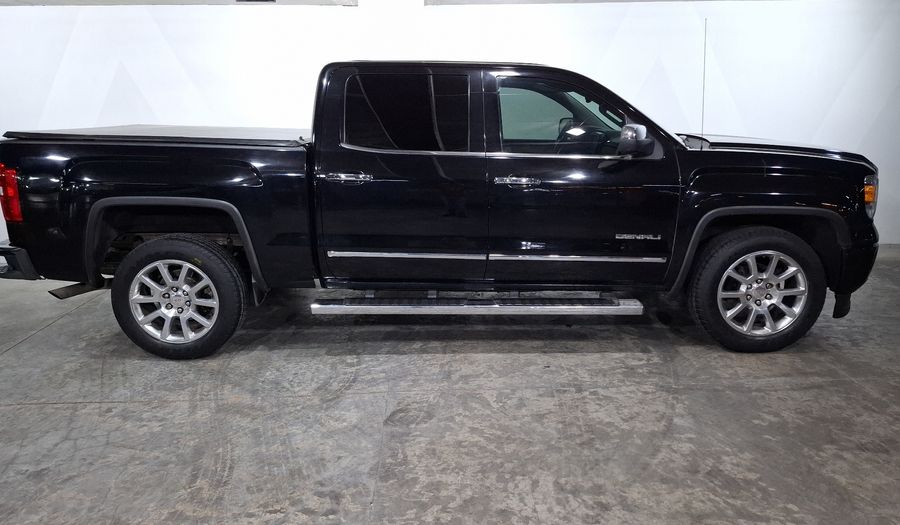 Gmc Sierra 6.2 DENALI E AT 4WD Pickup 2015