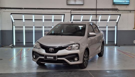 Toyota • Etios