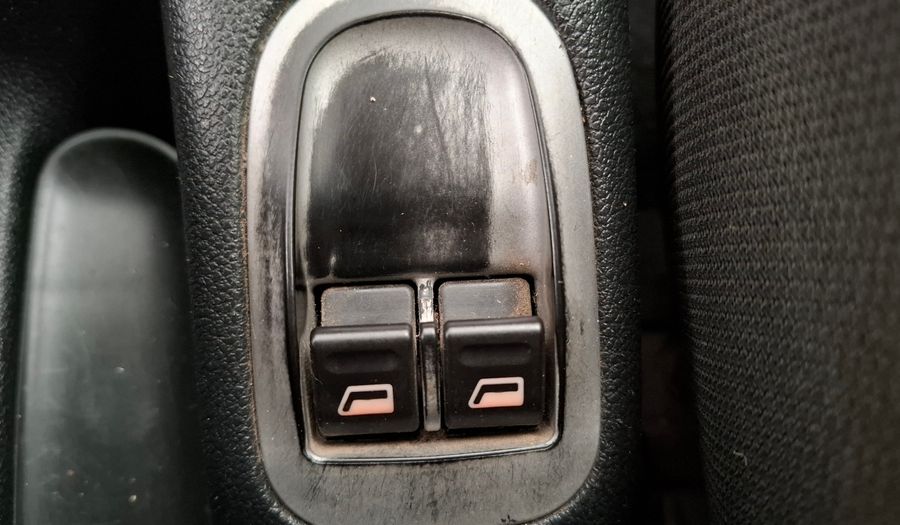 Peugeot 207 1.4 ALLURE COMPACT Sedan 2013