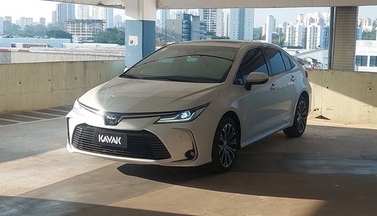 Toyota • Corolla