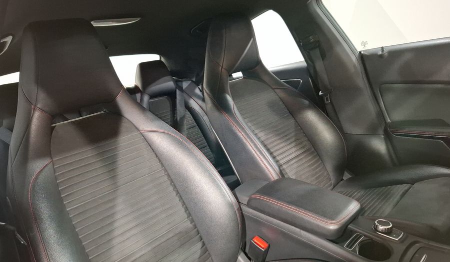 Mercedes Benz Clase Cla 2.0 CLA 250 CGI SPORT S/TECHO PAN AT Coupe 2016