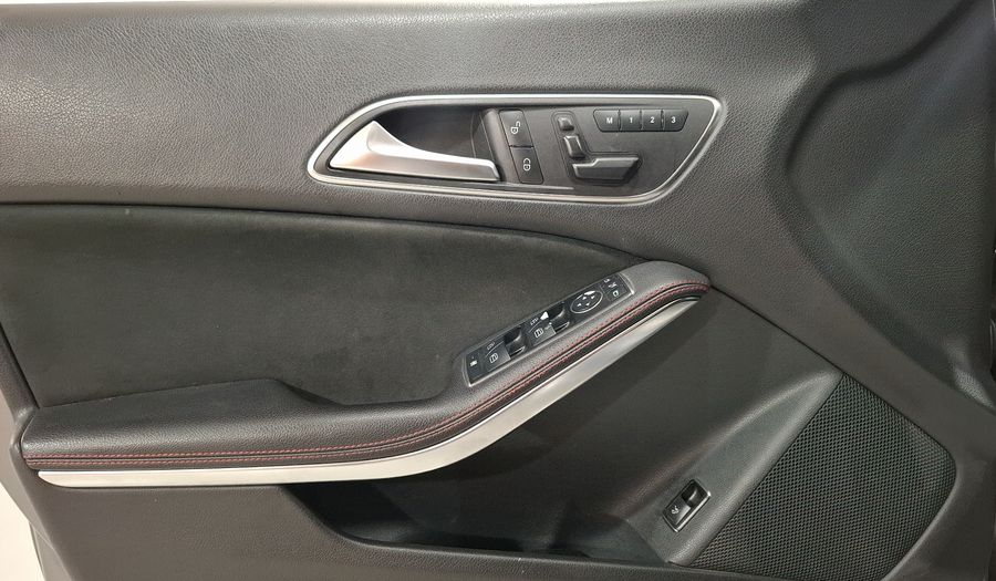 Mercedes Benz Clase Cla 2.0 CLA 250 CGI SPORT S/TECHO PAN AT Coupe 2016