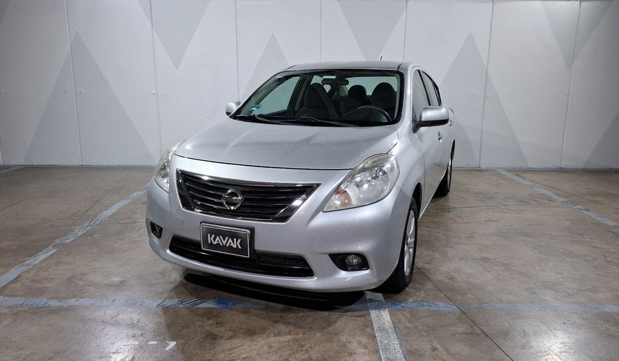 Nissan Versa 1.6 ADVANCE TM AC Sedan 2012