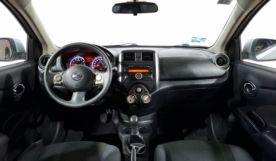 Nissan Versa 1.6 ADVANCE TM AC Sedan 2012