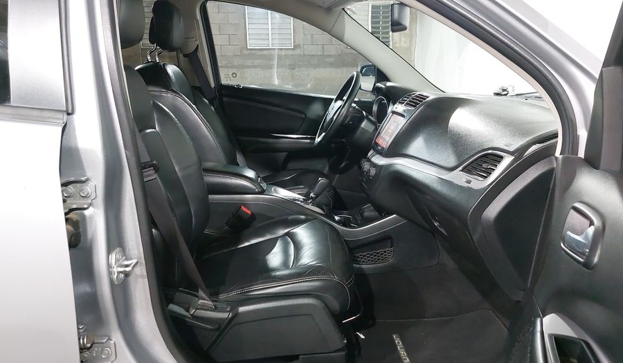 Dodge Journey 2.4 SXT+ 5 PASAJEROS Suv 2015