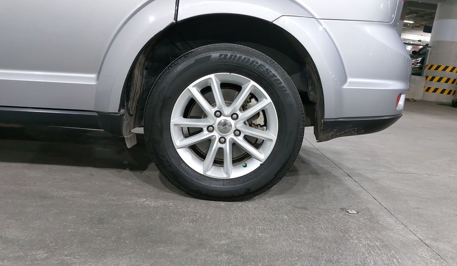 Dodge Journey 2.4 SXT+ 5 PASAJEROS Suv 2015