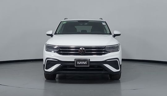 Volkswagen • Tiguan