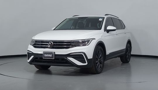 Volkswagen • Tiguan
