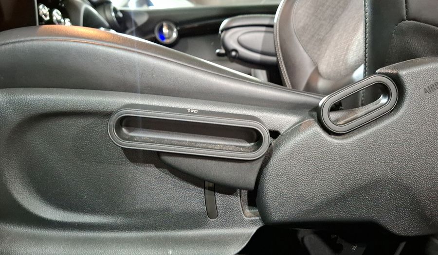 Mini Cooper 1.5 COOPER CHILI AT Hatchback 2017