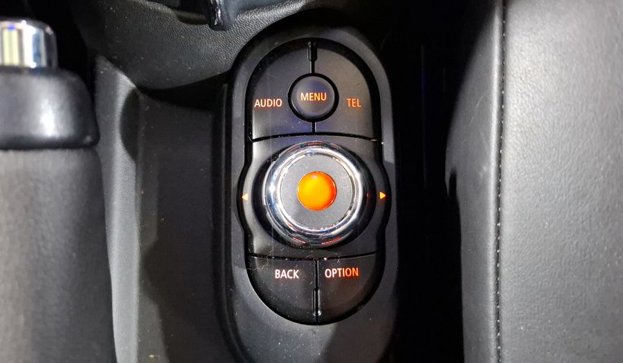 Mini Cooper 1.5 COOPER CHILI AT Hatchback 2017
