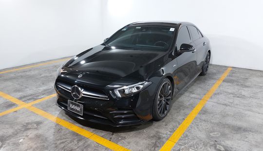 Mercedes Benz • Clase A