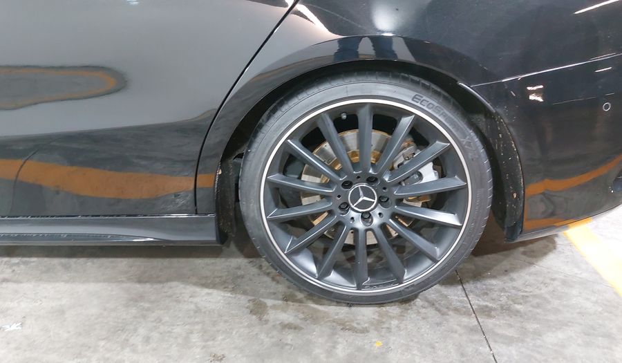 Mercedes Benz Clase A 2.0 MERCEDES-AMG 35 DCT 4MATIC Sedan 2023