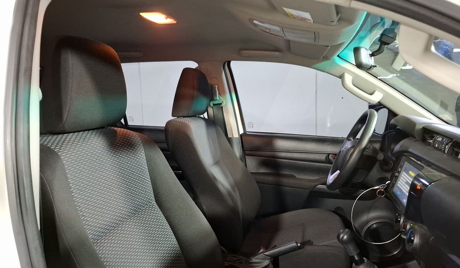 Toyota Hilux 2.7 SR DOBLE CABINA Pickup 2024