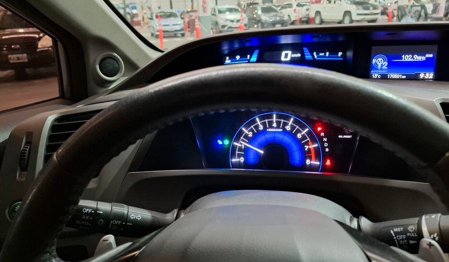 Honda Civic 1.8 I-VTEC EXS AUTO Sedan 2013