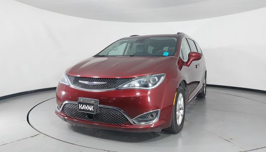 Chrysler • Pacifica