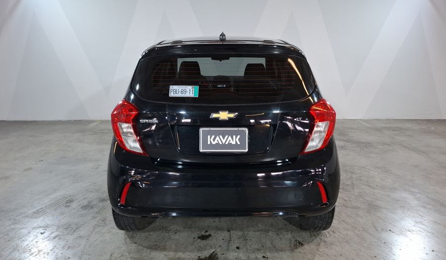 Chevrolet Spark 1.4 LT B MT Hatchback 2017