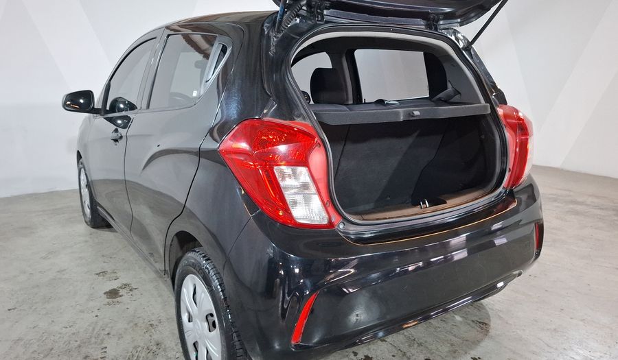 Chevrolet Spark 1.4 LT B MT Hatchback 2017