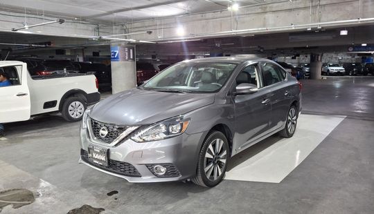 Nissan • Sentra