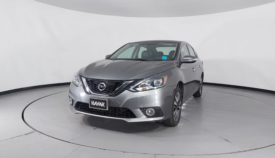 Nissan • Sentra