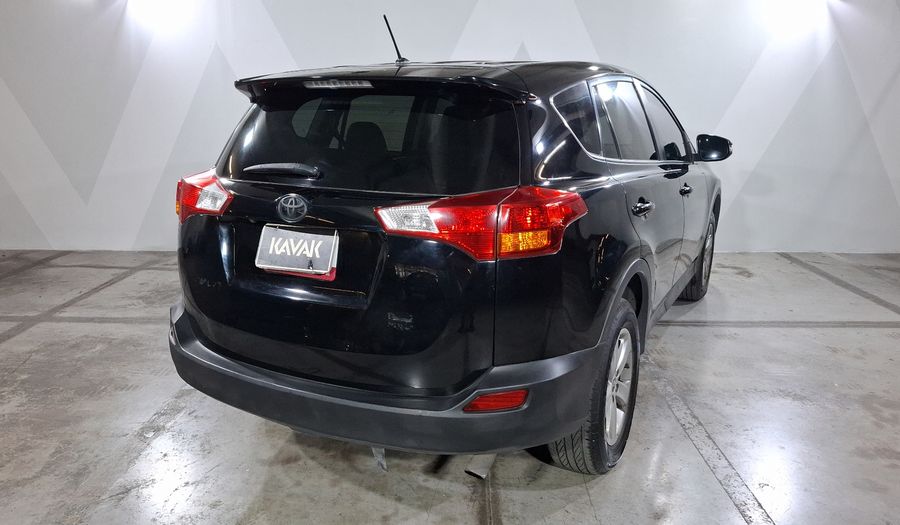 Toyota Rav4 2.5 XLE AWD AT Suv 2015