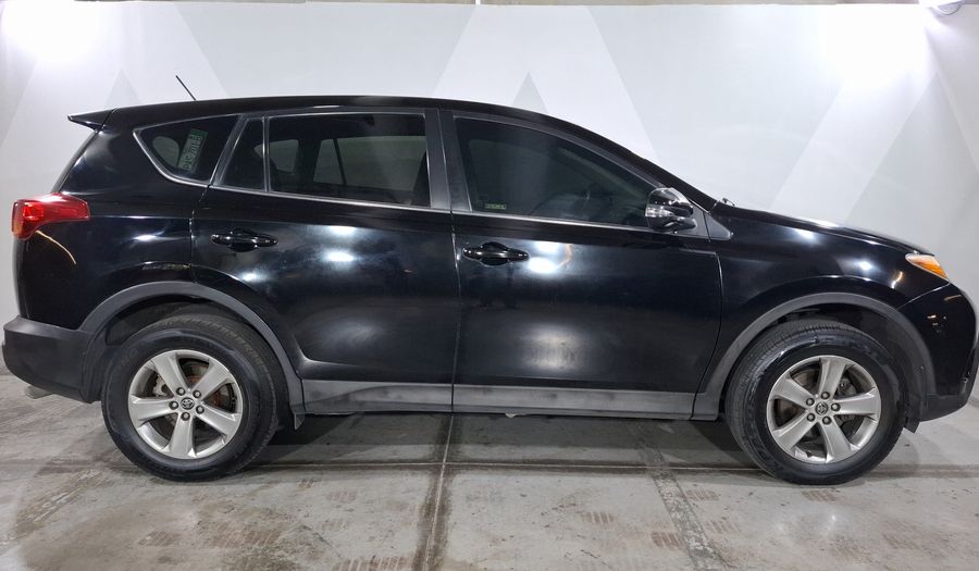 Toyota Rav4 2.5 XLE AWD AT Suv 2015